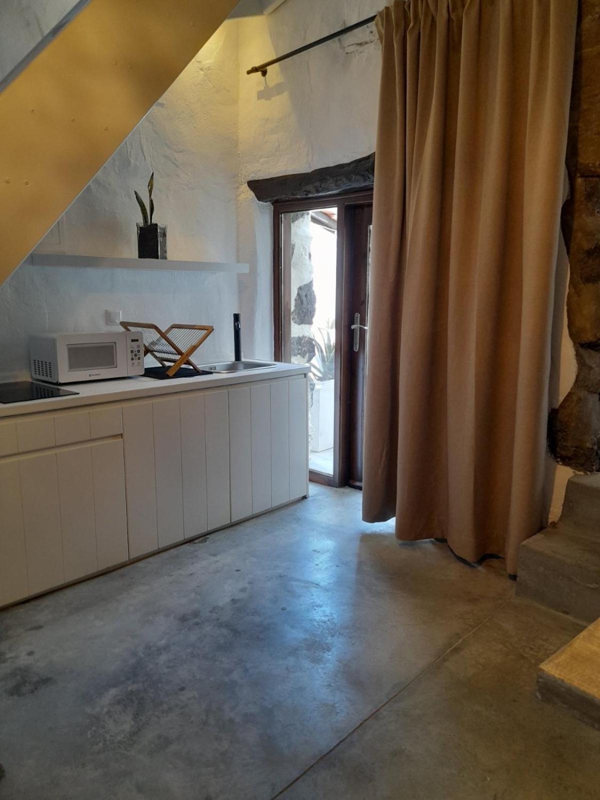Monastery Estate Guesthouse Суйя Екстер'єр фото